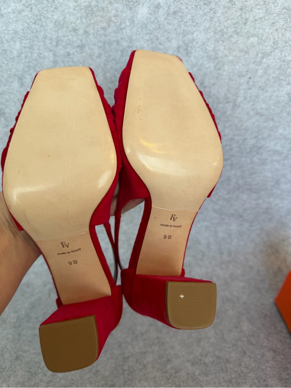 •2 Frances Valentine Retro Pump Red Velvet Size 9 - Picture 8 of 14